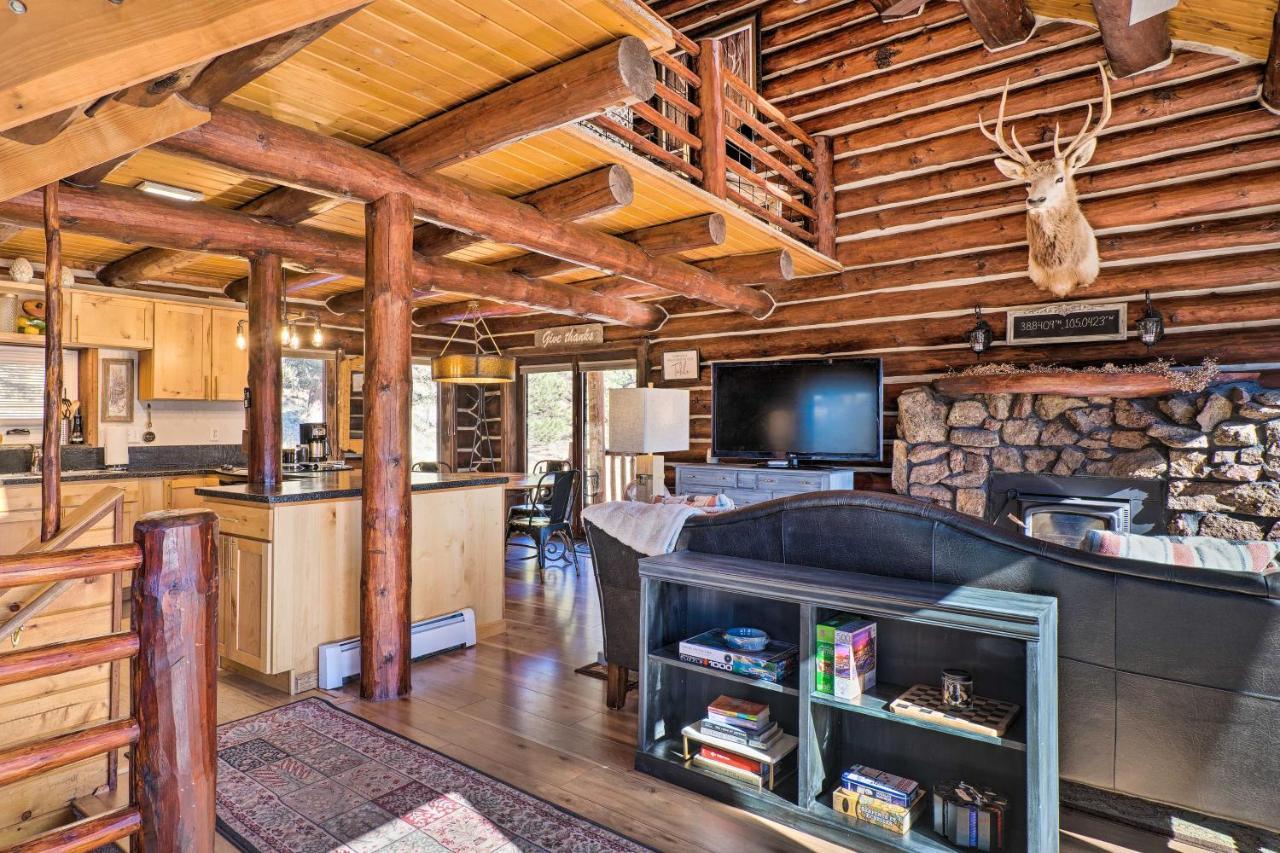 Classic Colorado Log Home With Mountain Views! Florissant Exteriér fotografie